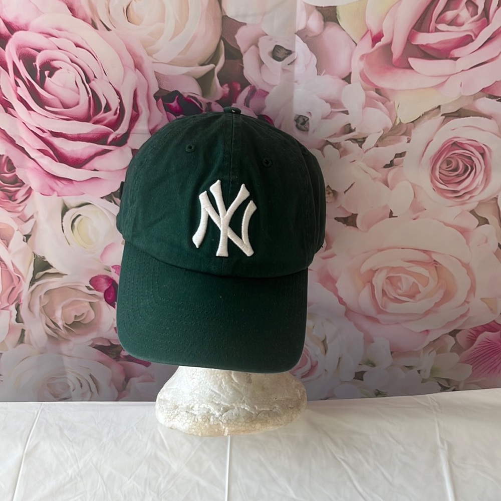 Genuine MLB Green NY hat